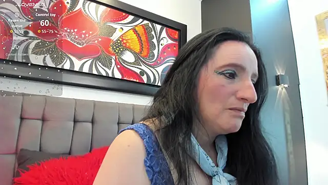 Snapshot of Andre_cloefoxx_ chatting on April 4, 2026, 1:06 pm Andre cloefoxx online show from April 4, 2026, 1:06 pm