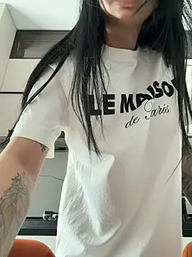 Snapshot of Ivy_Trix chatting on February 27, 2026, 12:05 pm Ivy Trix online show from February 27, 2026, 12:05 pm