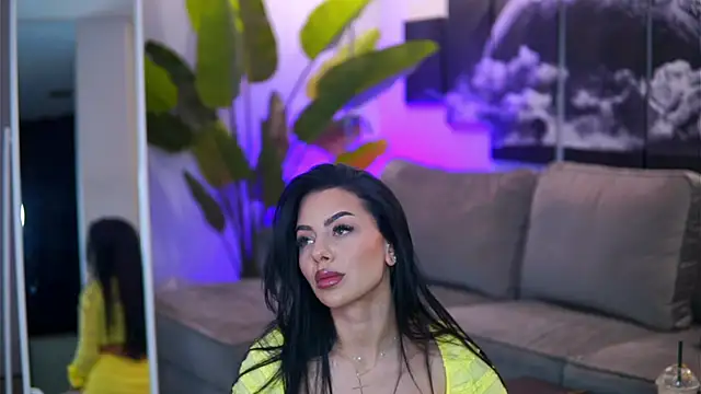 Snapshot of Ivy_Trix chatting on February 3, 2026, 7:19 pm Ivy Trix online show from February 3, 2026, 7:19 pm