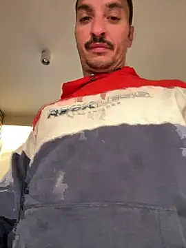 Snapshot of andresbale chatting on March 5, 2026, 8:16 pm andresbale online show from March 5, 2026, 8:16 pm