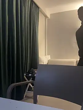 Snapshot of andresbale chatting on March 31, 2026, 8:11 pm andresbale online show from March 31, 2026, 8:11 pm