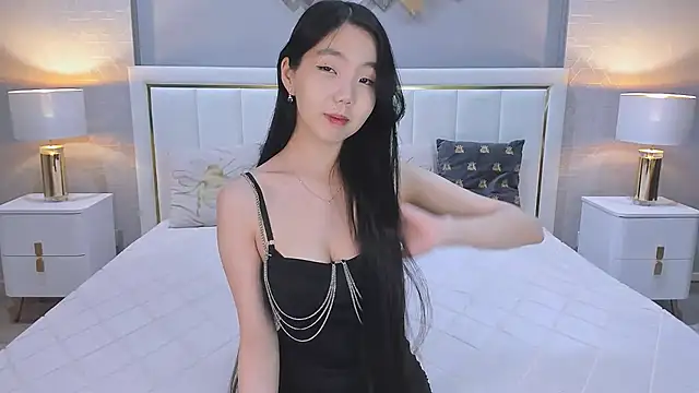 Snapshot of EMILY_GREENSON chatting on February 2, 2026, 7:29 am EMILY GREENSON online show from February 2, 2026, 7:29 am