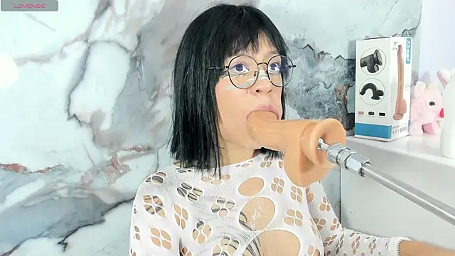 sofia shadow  online show from March 1, 2026, 7:30 am