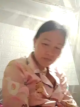 Lili-123k online show from May 8, 2026, 5:11 am