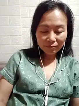 Snapshot of Lili-123k chatting on March 20, 2026, 6:36 am Lili-123k online show from March 20, 2026, 6:36 am