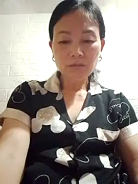 Lili-123k online show from May 21, 2026, 8:39 pm