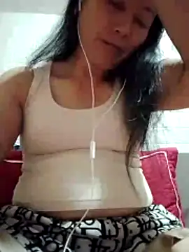 Snapshot of Lili-123k chatting on March 24, 2026, 6:08 pm Lili-123k online show from March 24, 2026, 6:08 pm