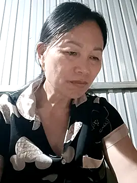 Lili-123k online show from May 26, 2026, 2:42 am