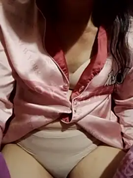 Snapshot of Lili-123k chatting on March 8, 2026, 4:49 am Lili-123k online show from March 8, 2026, 4:49 am