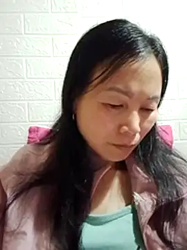 Lili-123k online show from February 13, 2026, 7:25 pm