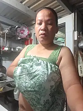 felicity chloe online show from March 30, 2026, 9:44 am