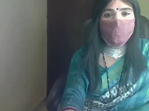 Snapshot of Lovely_Ladyboy_star chatting on February 28, 2026, 6:29 pm Lovely Ladyboy star online show from February 28, 2026, 6:29 pm