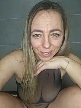 sole28 online show from February 2, 2026, 9:47 pm