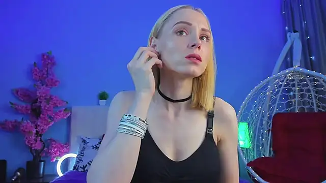 Snapshot of Gina_Gina_love chatting on February 7, 2026, 1:02 am Gina Gina love online show from February 7, 2026, 1:02 am