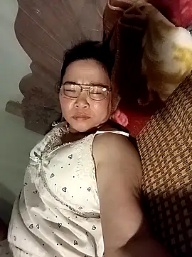 Sexfullx online show from April 5, 2026, 6:53 am