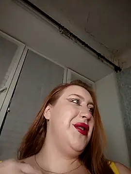 ElonaFox online show from December 2, 2025, 5:14 pm