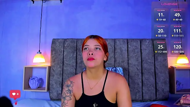 RousseVyxen online show from January 14, 2026, 7:28 pm