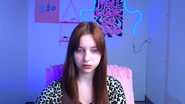 Lilu May online show from December 5, 2025, 7:12 pm