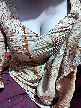 Snapshot of hottyrose69 chatting on January 12, 2026, 7:59 am hottyrose69 online show from January 12, 2026, 7:59 am