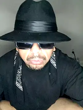  papi G  online show from August 6, 2026, 10:10 am