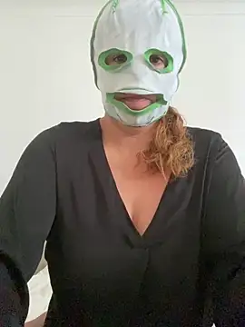 maryhotsexy online show from December 18, 2025, 12:09 pm