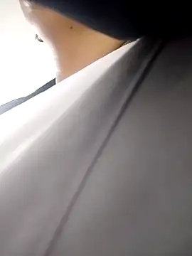 Valeria montana  online show from February 9, 2026, 12:14 pm