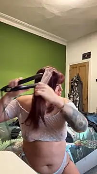 Snapshot of MissRaven_x chatting on January 14, 2026, 8:40 am MissRaven x online show from January 14, 2026, 8:40 am