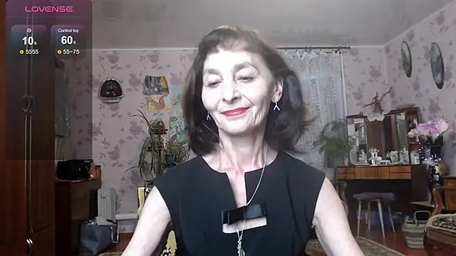 Snapshot of Angelina-Missteria chatting on December 15, 2025, 12:44 pm Angelina-Missteria online show from December 15, 2025, 12:44 pm