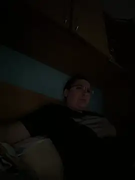 Dana92va online show from April 17, 2026, 3:37 pm