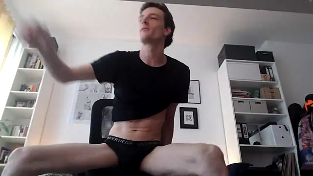 Snapshot of MindlyXXX chatting on October 16, 2025, 12:02 pm MindlyXXX online show from October 16, 2025, 12:02 pm