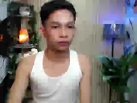 Snapshot of TheBoyAboveYou chatting on December 4, 2025, 4:50 pm TheBoyAboveYou online show from December 4, 2025, 4:50 pm