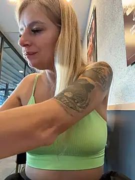 Snapshot of Betsy chatting on January 12, 2026, 2:24 pm Betsy online show from January 12, 2026, 2:24 pm