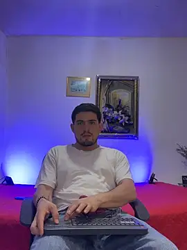 williamsmiiths16 online show from March 10, 2026, 12:03 am