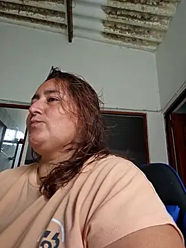 Snapshot of VioletBruces chatting on April 5, 2026, 8:26 pm VioletBruces online show from April 5, 2026, 8:26 pm