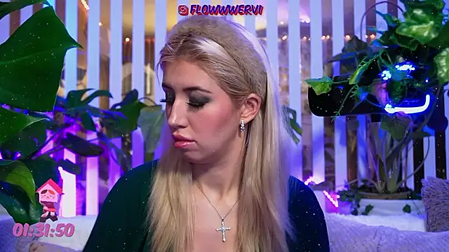 Snapshot of FlowweerGirl chatting on February 2, 2026, 11:15 pm FlowweerGirl online show from February 2, 2026, 11:15 pm