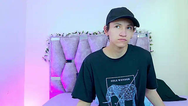 iris and damian online show from April 14, 2026, 5:29 pm