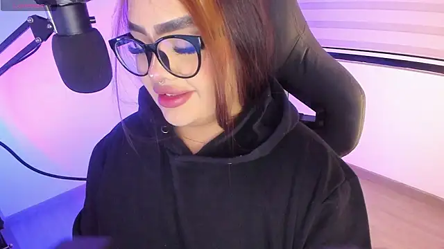 asheryn online show from February 3, 2026, 2:53 am