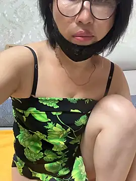 luckybaby666999 online show from June 5, 2026, 2:12 pm