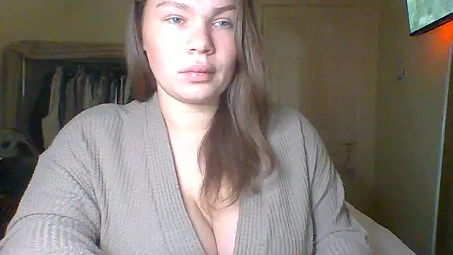 Snapshot of GEMMARMALADE chatting on December 16, 2025, 7:45 am GEMMARMALADE online show from December 16, 2025, 7:45 am