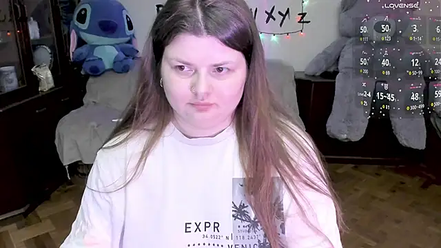 Snapshot of EvKamenskih chatting on May 14, 2026, 4:48 pm EvKamenskih online show from May 14, 2026, 4:48 pm