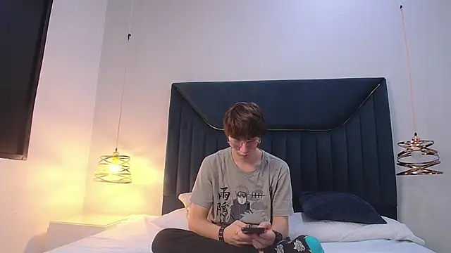 Snapshot of JeffBellfort chatting on June 26, 2026, 7:52 pm JeffBellfort online show from June 26, 2026, 7:52 pm