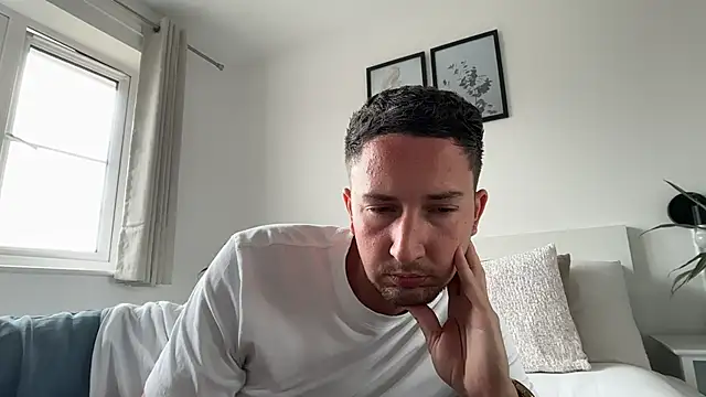 dirtyanal23 online show from July 14, 2026, 1:17 pm