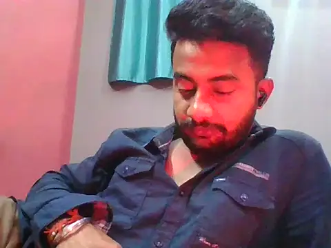 chutlhunter online show from December 15, 2025, 8:36 pm