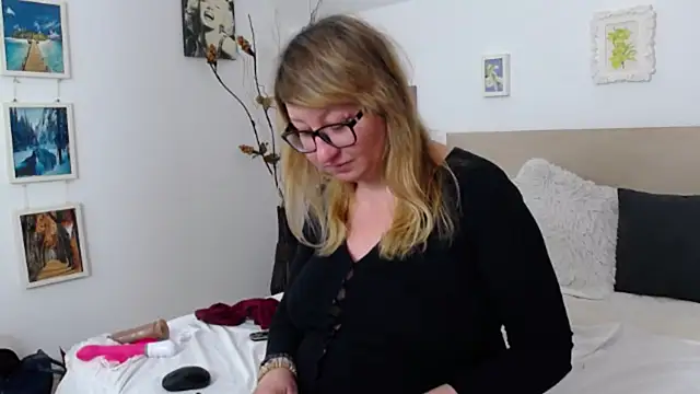 OlgaPavlova online show from February 14, 2026, 1:22 pm