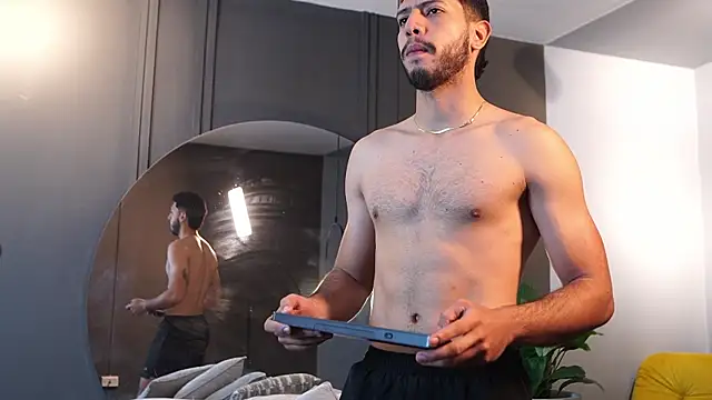 Snapshot of Thiago_Voss chatting on January 10, 2026, 12:22 pm Thiago Voss online show from January 10, 2026, 12:22 pm