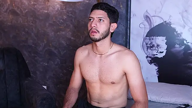 Snapshot of Thiago_Voss chatting on December 18, 2025, 12:31 pm Thiago Voss online show from December 18, 2025, 12:31 pm