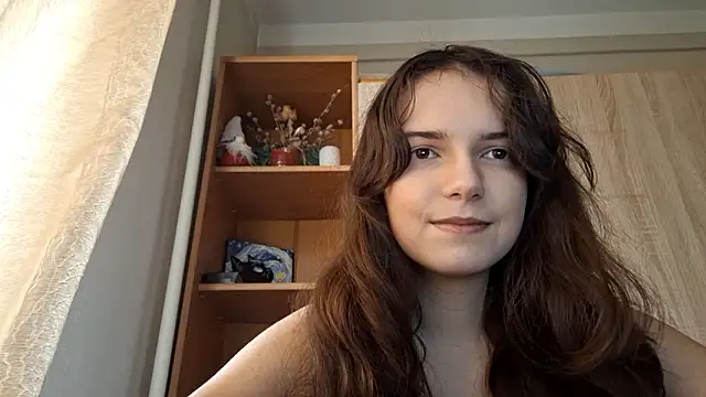 KellyKelik online show from February 11, 2026, 9:09 am