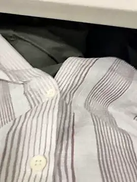 Snapshot of boyfromMum_bai chatting on March 18, 2026, 5:10 am boyfromMum bai online show from March 18, 2026, 5:10 am