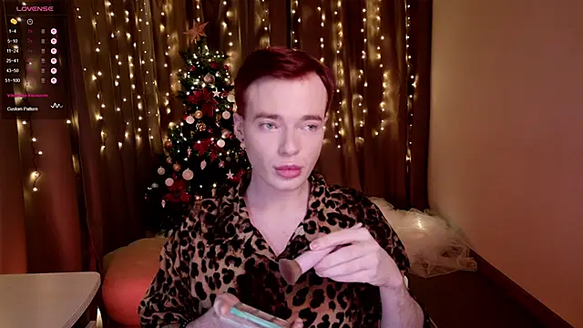 Kristenegor online show from December 21, 2025, 9:37 pm