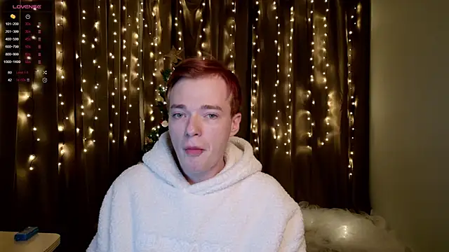 Kristenegor online show from December 17, 2025, 9:31 pm